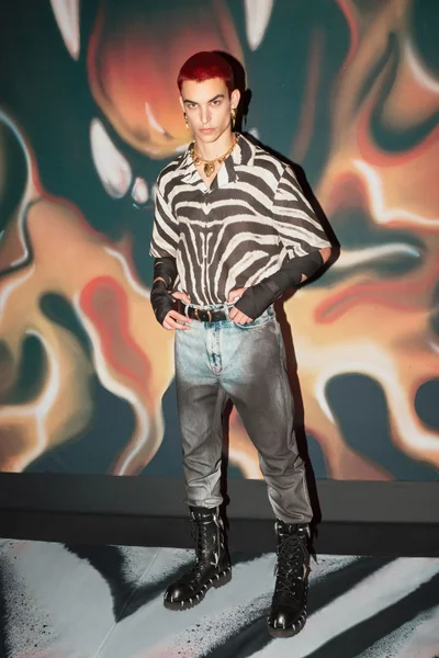 Look 23